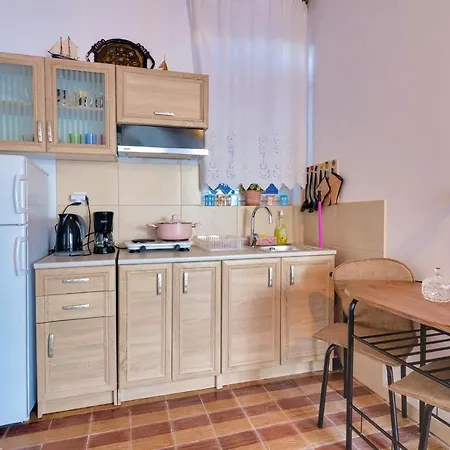 Persephone - Newly Renovated Cycladic Studio Appartement