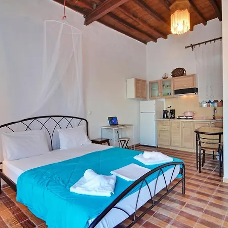 Apartment Persephone - Newly Renovated Cycladic Studio *