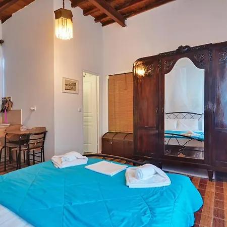 Persephone - Newly Renovated Cycladic Studio